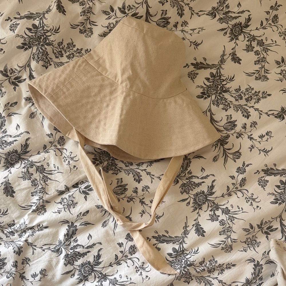 Wide-Brim Canvas Sun Hat with Ties - Picture 6 of 6